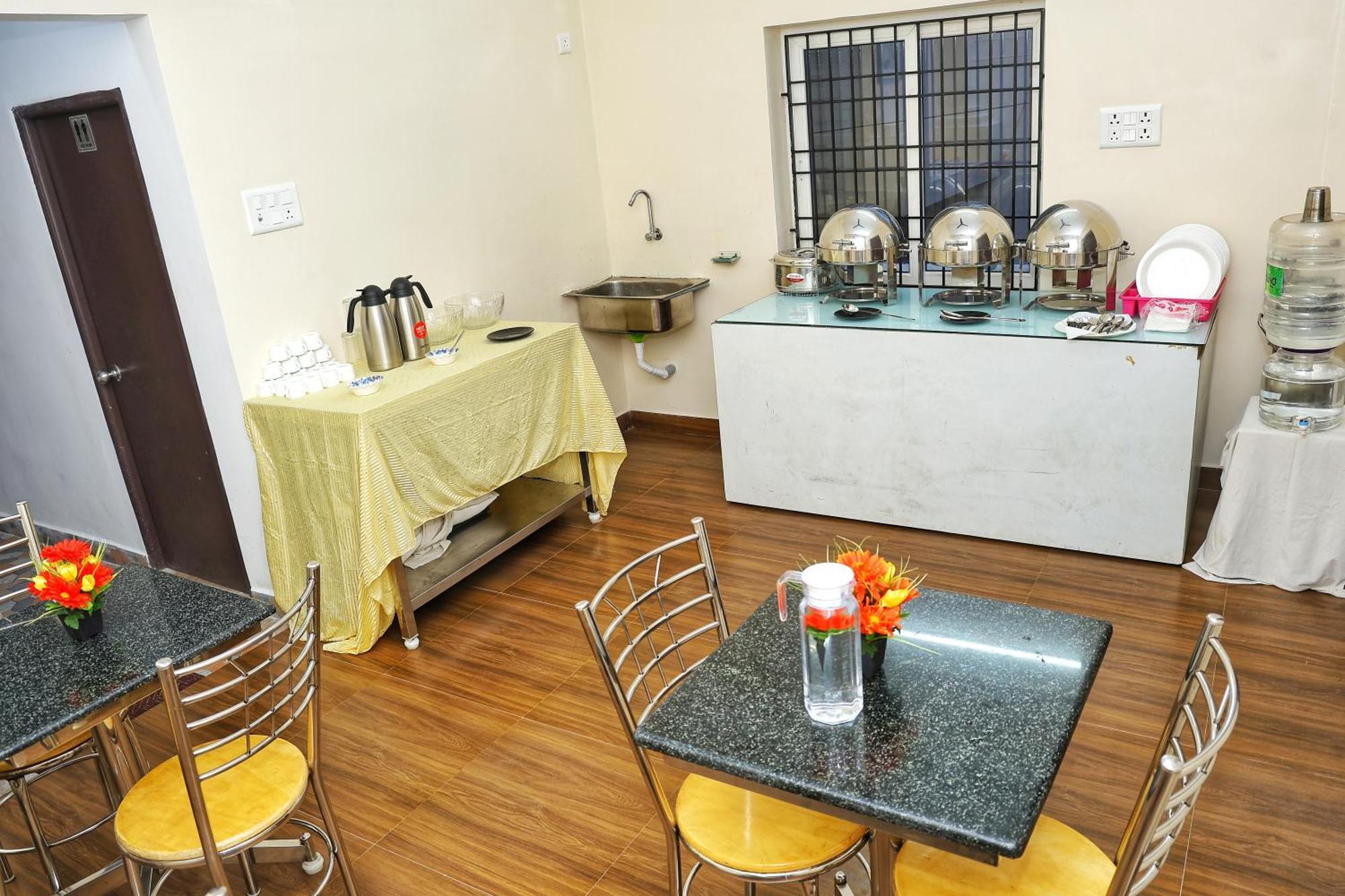 Jn Residency Perungudi Acomodação com café da manhã Chennai Exterior foto